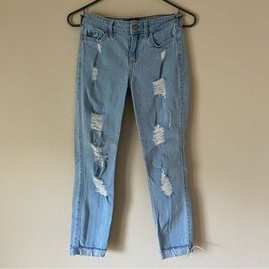Hollister Light Wash Low Rise Super Skinny Crop Vintage Stretch Denim Jeans